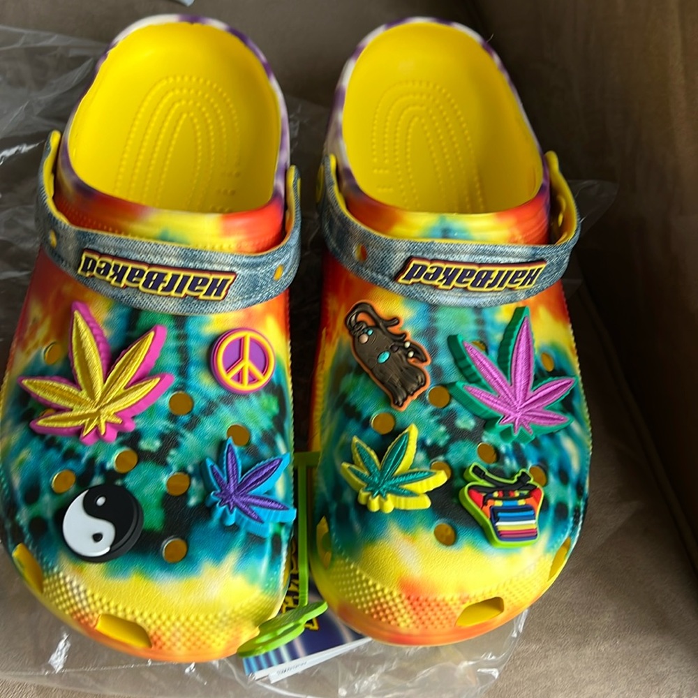 Brand new Crocs “Half Baked” size 9men/11women